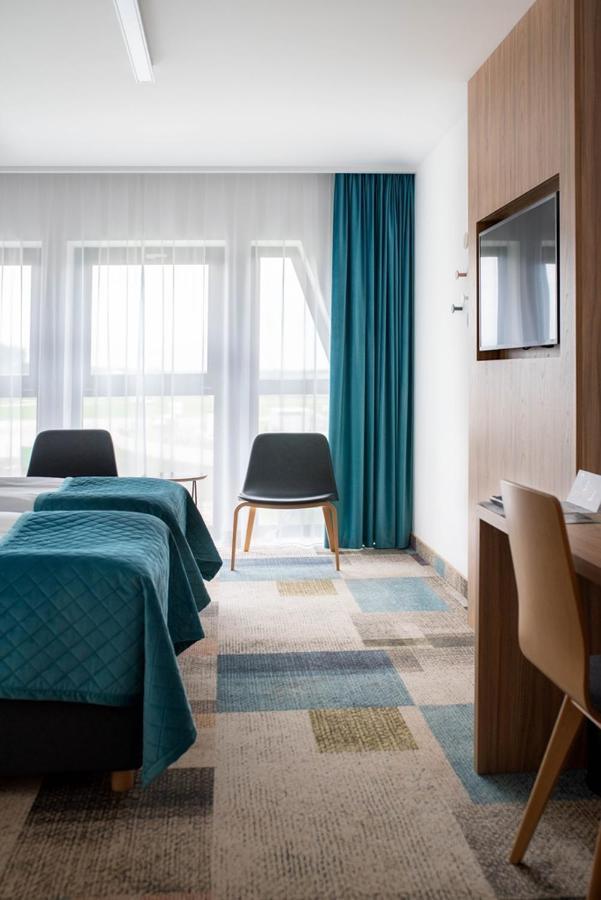 Hotel Termalny Униейов Екстериор снимка